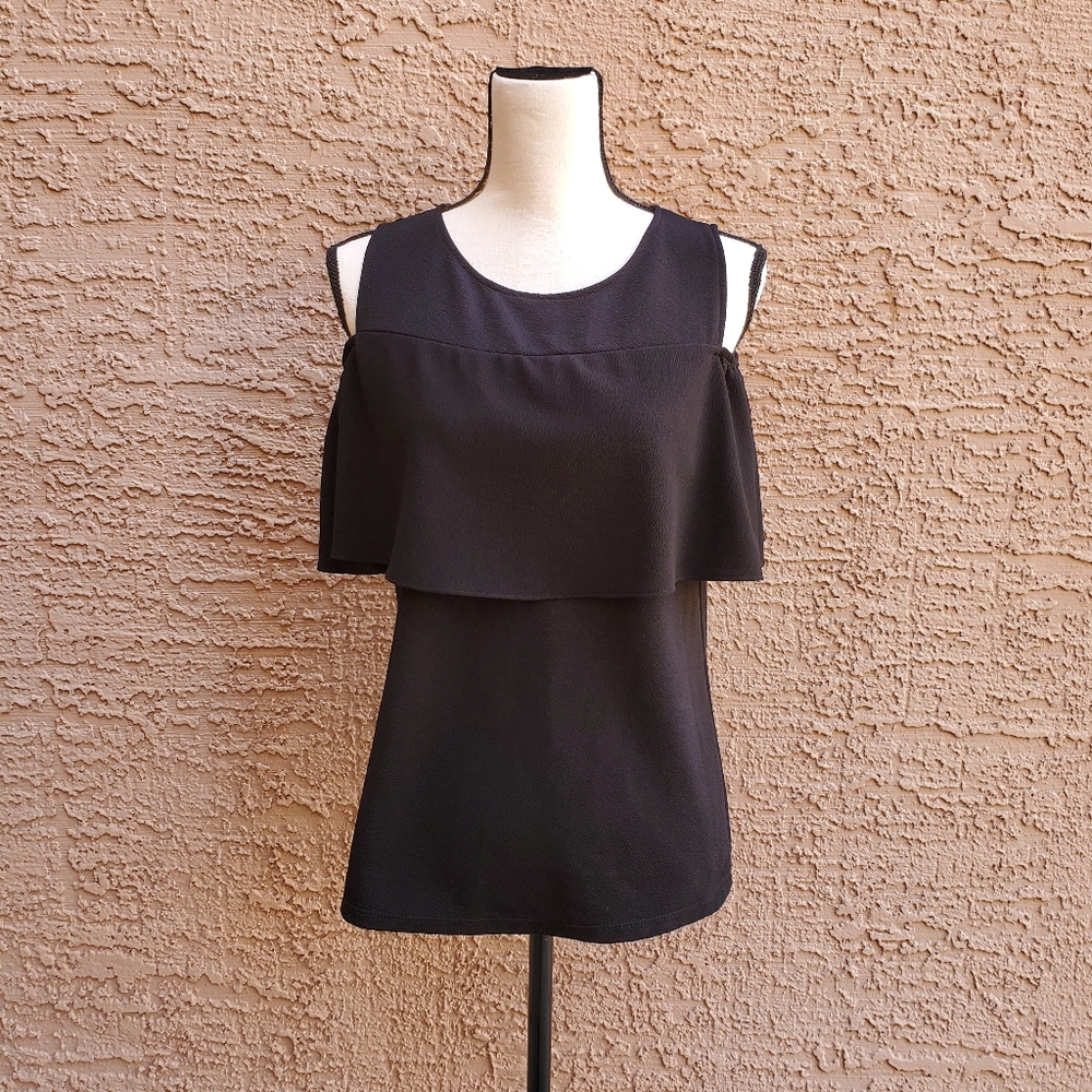 Black Sleeveless Top Small